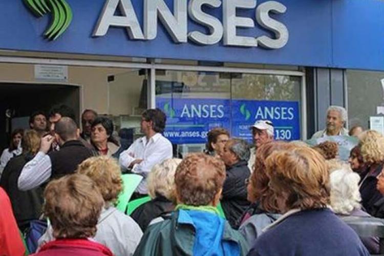 Marchan hoy hasta la Anses.